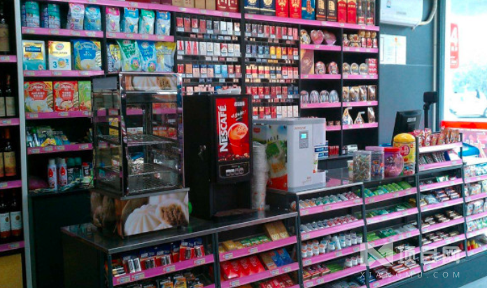 誉多便利店