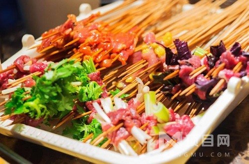 辣嘴唇串串杯