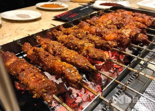 何阿姨烧烤 何阿姨烧烤