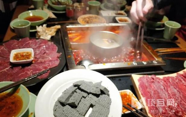 蜀江原湯牛肉火鍋