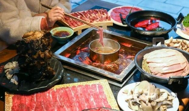 蜀江原湯牛肉火鍋