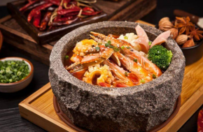 總部對(duì)呷呷樂(lè)爆汁泡泡雞加盟店有何支持?項(xiàng)目利潤(rùn)高嗎?