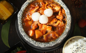 怎么加盟呷呷樂(lè)爆汁泡泡雞?品牌市場(chǎng)影響力大嗎?