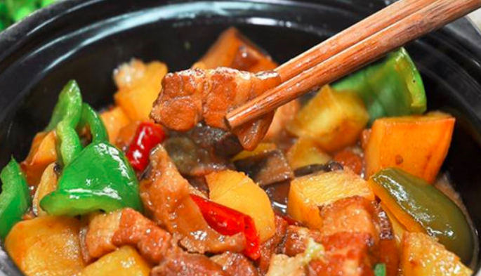 马氏黄焖鸡米饭