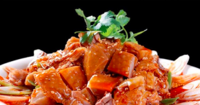 姬三三麻辣雞加盟好發(fā)展，致富創(chuàng)業(yè)好項(xiàng)目！