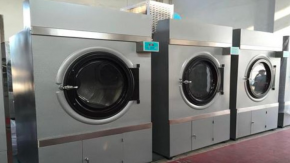 秋元洗涤设备加盟商圈保护严格吗？公司对开店有指导吗？