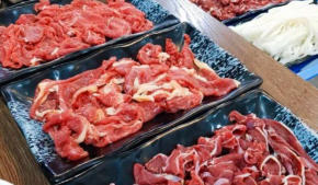 开家牛王国牛肉火锅加盟店原材料是否从总部进购？