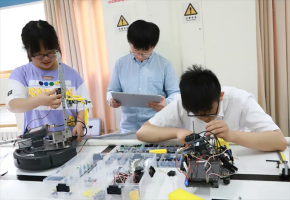 高博機(jī)器人教育加盟好不好？讓更多孩子找到學(xué)習(xí)的樂趣