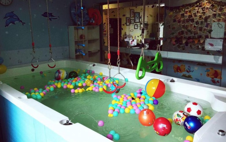 泉貝兒嬰兒游泳加盟