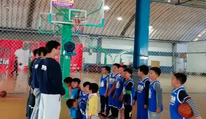久盈体育青少年篮球培训加盟