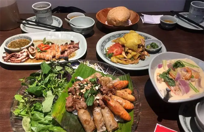 大头虾越式风味餐厅