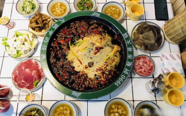 霹靂哥市井火鍋加盟