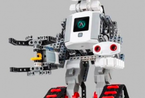 东酷机器人加盟大众化教育产品，投资回报率大