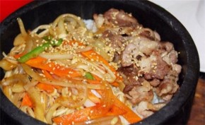 航語(yǔ)佳臺(tái)灣鹵肉飯加盟怎么樣？加盟費(fèi)多少錢