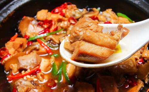 彭德凯黄焖鸡米饭