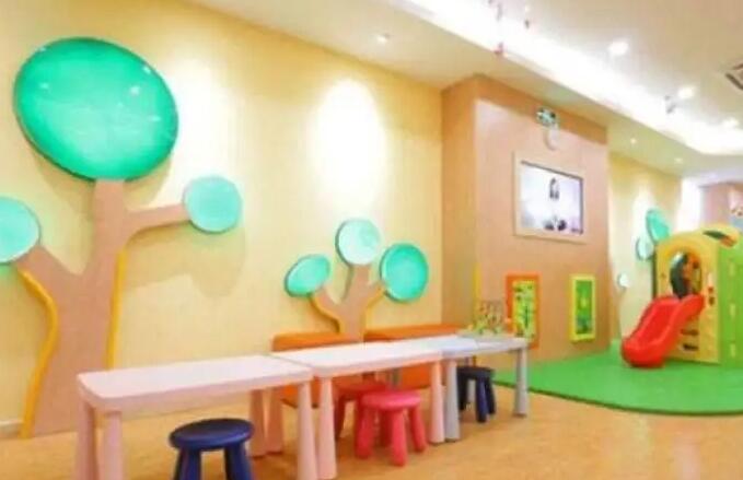 哈尼熊早教加盟