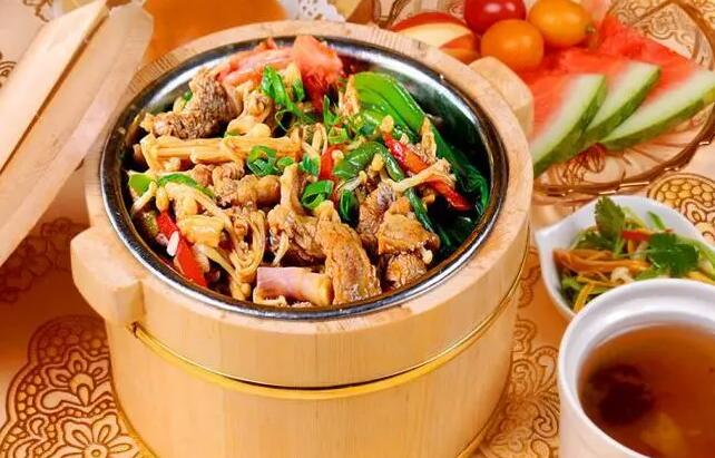 湘聚辣過癮木桶飯加盟