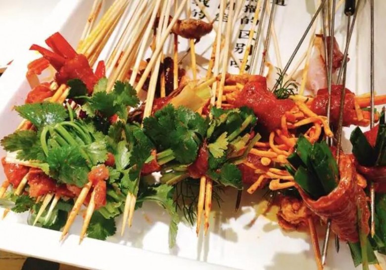 牛簽簽串串香 牛簽簽串串香