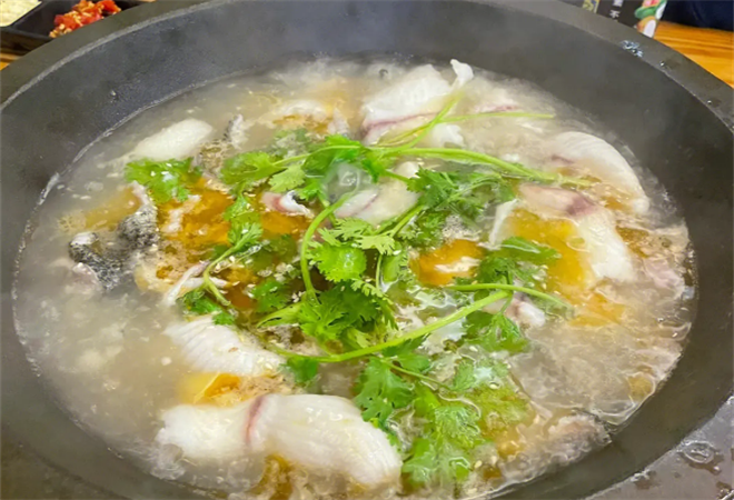 昕時器蒸汽石鍋魚加盟