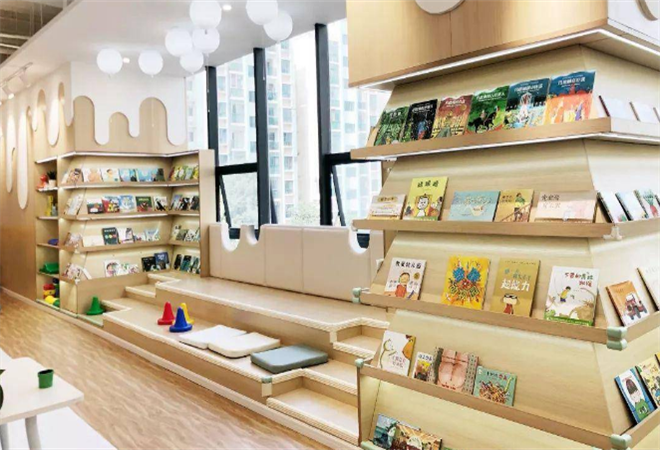 知閱兒童繪本館加盟