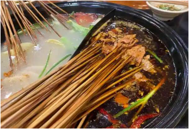 簽里尋味串串香加盟