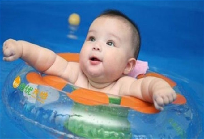 婴乐士婴儿游泳馆加盟