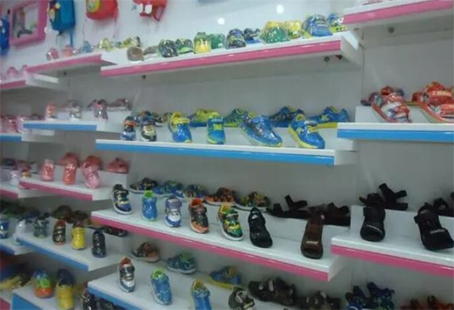 童鞋专卖店