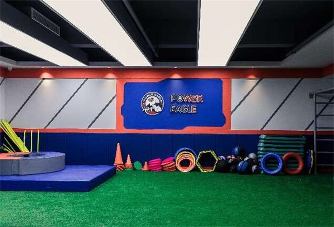 能量鷹兒童運(yùn)動(dòng)館