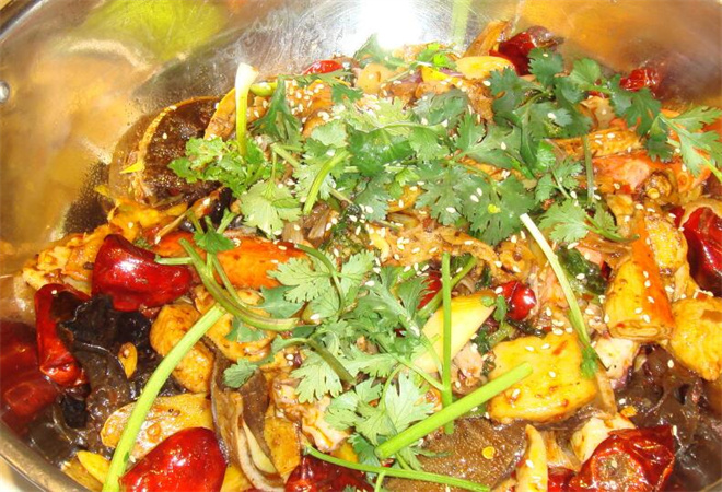 百辣匯麻辣香鍋加盟