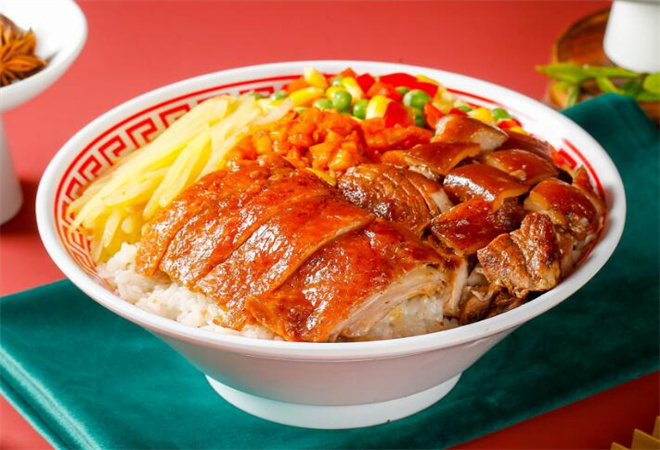 鐘大強(qiáng)豬腳飯加盟