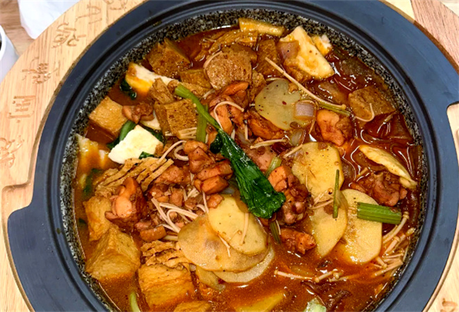 花寶街雞公煲加盟