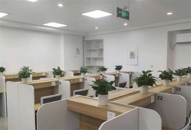 簡(jiǎn)而優(yōu)ai智能自習(xí)室加盟