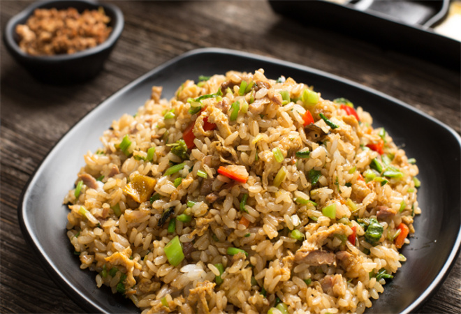 左撇子炒飯加盟