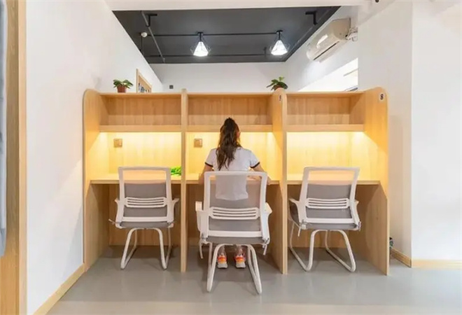 學堂派AI自習室 學堂派AI自習室