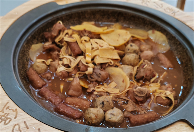 花寶街雞公煲加盟