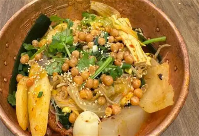 九街于記牛肉冒菜加盟