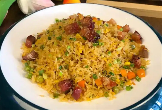左撇子炒饭加盟