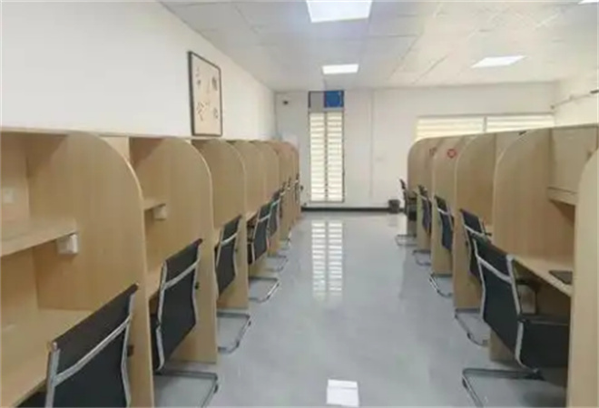 思酷睿AI智能自習室加盟