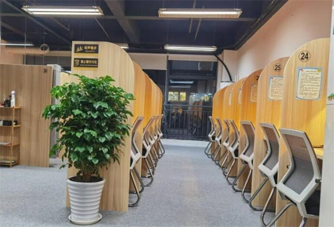 睿智遠(yuǎn)AI自習(xí)室加盟