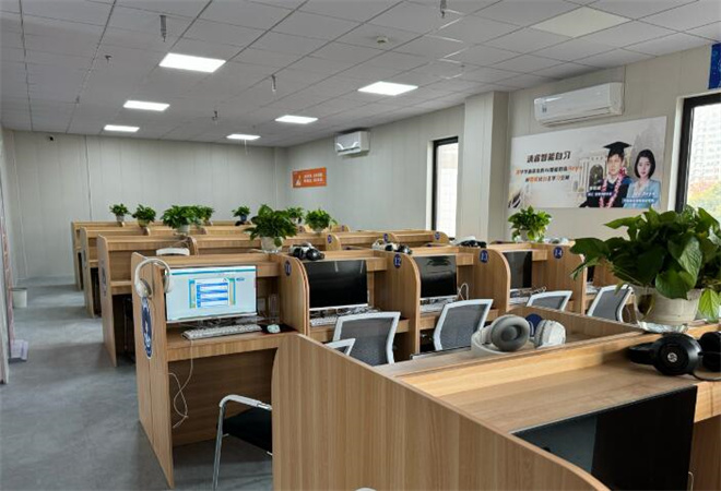 思酷睿AI智能自習室