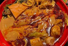 名佬麻辣燙總店在哪里？加盟真的賺錢嗎？