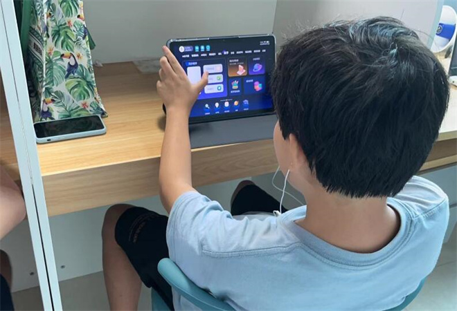 創(chuàng)維酷開AI自習室