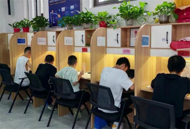 小喵AI自習室加盟