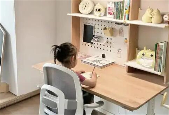 2平米學(xué)習(xí)桌加盟