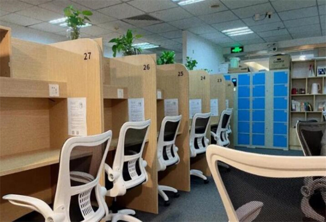 簡而優(yōu)ai智能自習(xí)室加盟