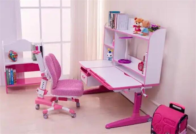 首席童伴兒童學(xué)習(xí)桌