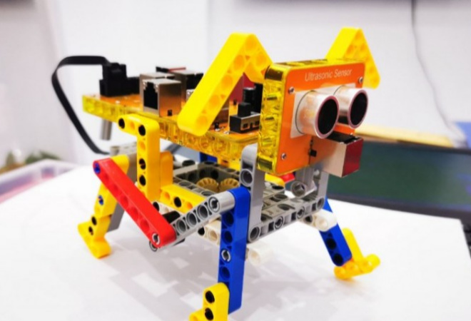 七個(gè)小藍(lán)猴編程機(jī)器人