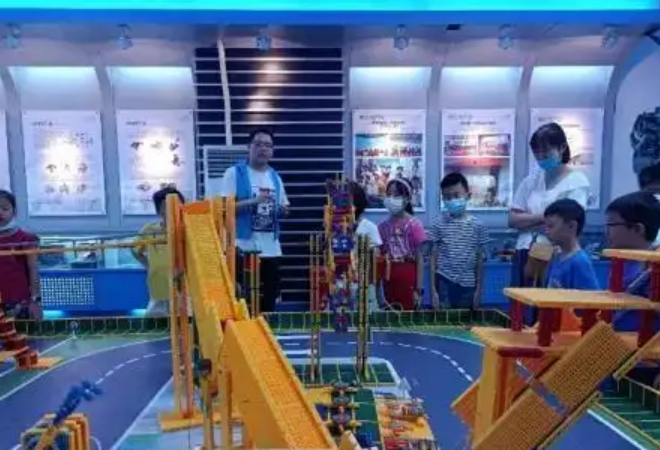 韓端機(jī)器人教育