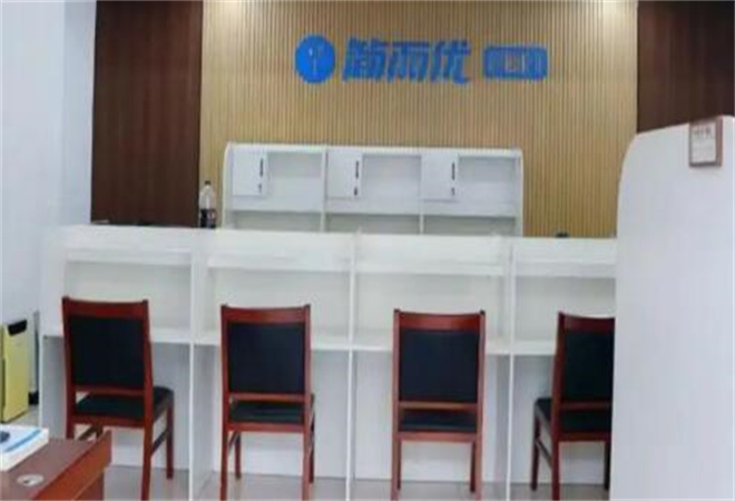 簡(jiǎn)而優(yōu)ai智能自習(xí)室加盟