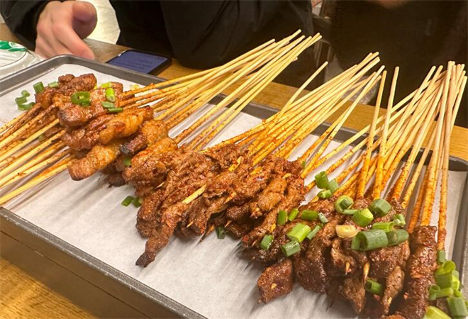 爆烤社宜賓把把燒加盟